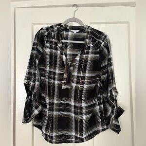 Candie's Black and White Cuffed Sleeve Blouse